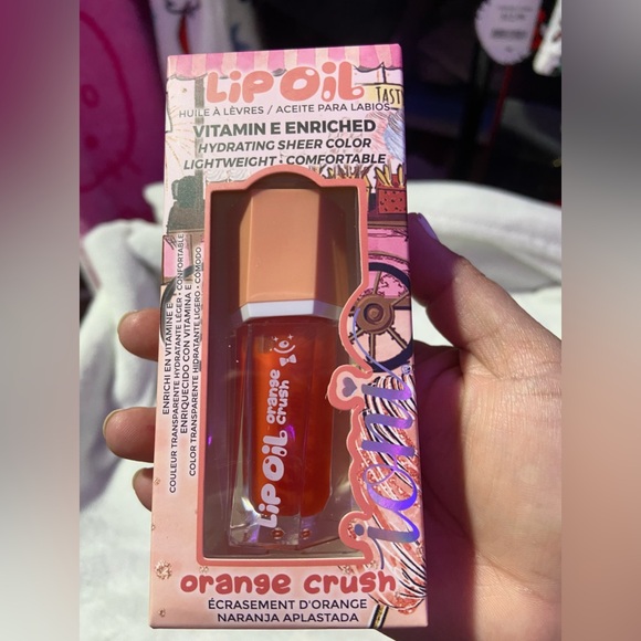 Ioni lip oil set of 2 New HARD FIND - Picture 2 of 3